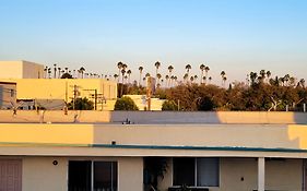 Stayspro - Hollywood Homes Minutes To Everything Spacious And Free Parking